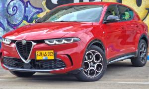 אלפא רומיאו טונאלה