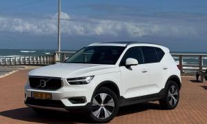 וולוו XC40