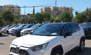 טויוטה RAV4 ארוך