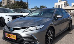 טויוטה קאמרי