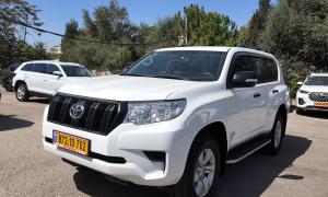 טויוטה לנד קרוזר ארוך