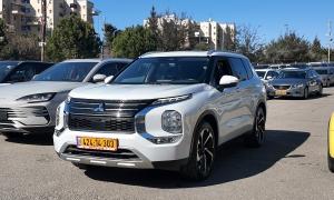 מיצובישי אאוטלנדר