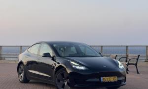טסלה דגם 3