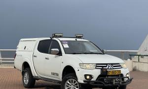 מיצובישי L200 2X4