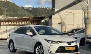 טויוטה קורולה