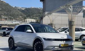 יונדאי איוניק 5