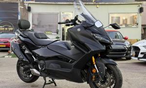 ימאהה T-Max 560