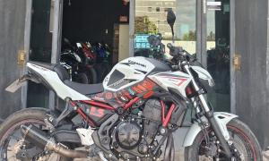 קאוואסאקי Z650