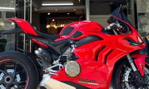 דוקאטי פניגאלה 1199