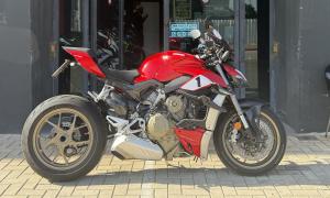 דוקאטי סטריטפייטר