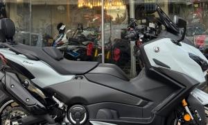 ימאהה T-Max 560