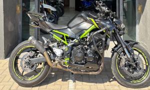 קאוואסאקי Z900
