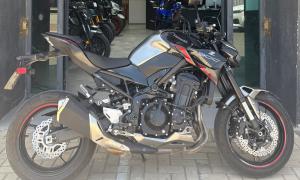 קאוואסאקי Z900