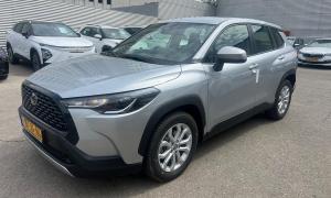 טויוטה קורולה קרוס