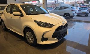 טויוטה יאריס הייבריד